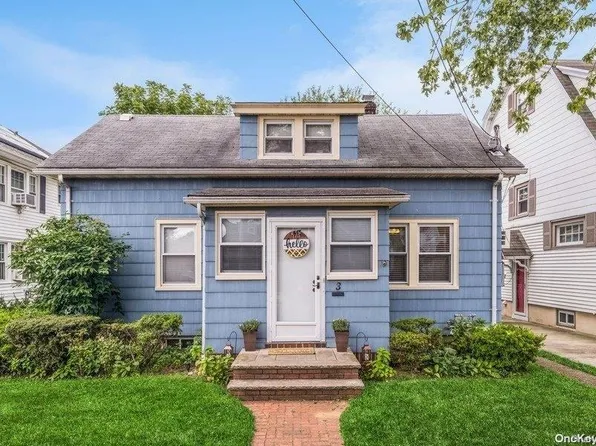 3 Walnut Avenue, Floral Park, NY 11001
