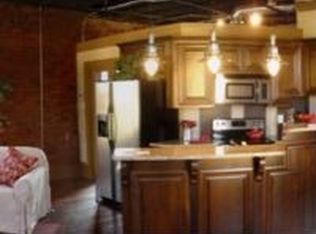 2 W Main St, Hampton, GA 30228