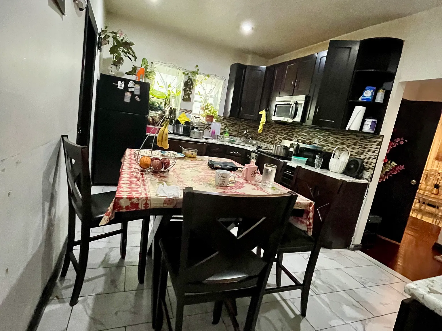 4 bed, $3,800 — Photo 2