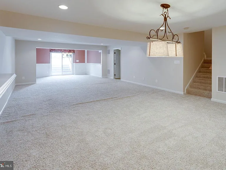 12760 Manor Hall Ct — Photo 41