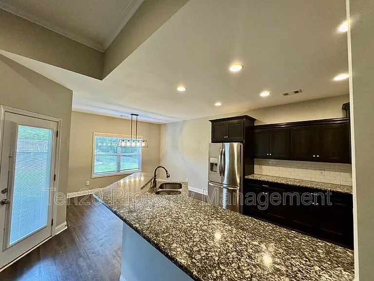 488 Lee Road 288 — Photo 8