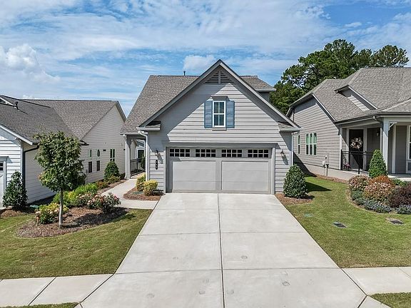 2nd image of 452 Ontario Ln