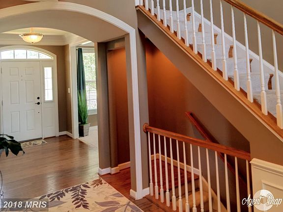 4th image of 9935 Broadsword Dr
