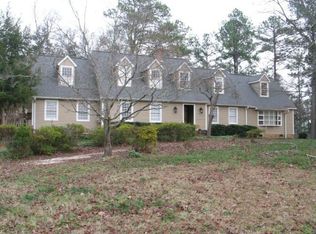 618 Pinecrest Dr, Seneca, SC 29678