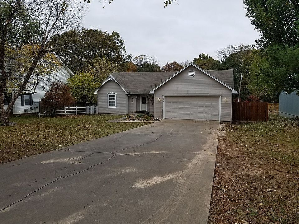 1st image of 520 Tiger Blvd