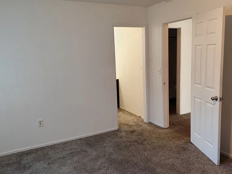 2225 Cantalier St — Photo 14