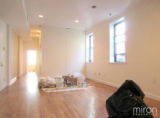 246 E 44th St APT 5, New York, NY 10017