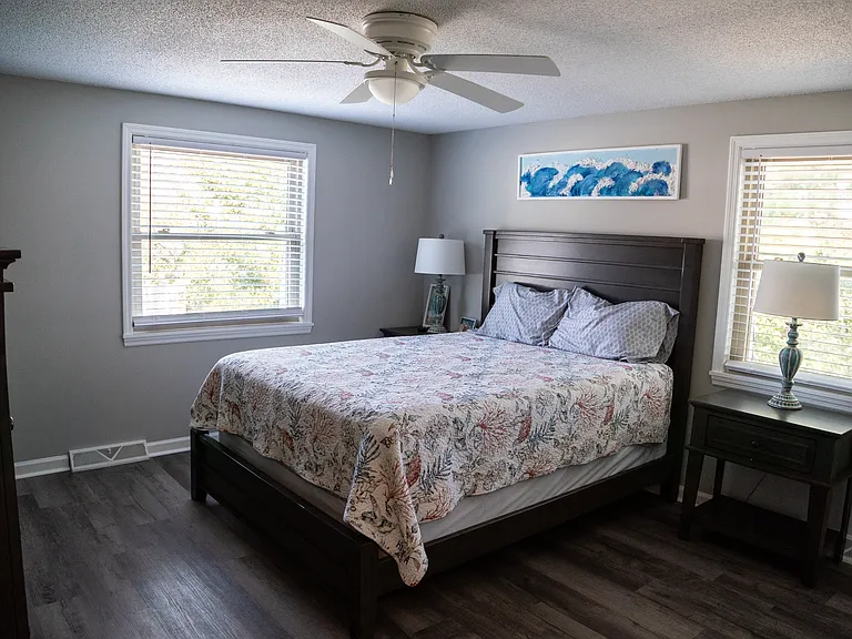 2207 Havens Dr #E — Photo 15