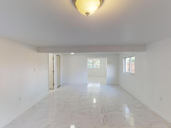 5th image of 505 NE 140th St