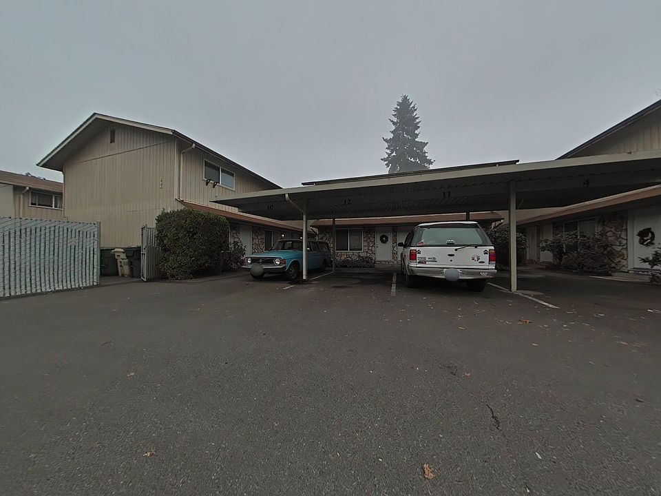 1st image of 108-114 NE Conifer Blvd #13