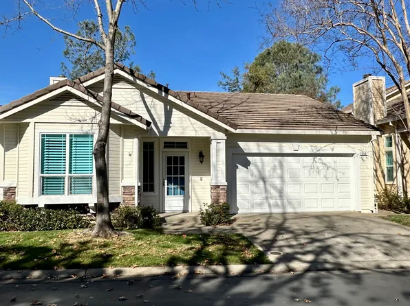 355 Coventry Cir, Folsom, CA 95630