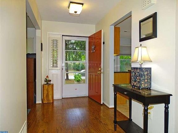 2nd image of 1 Gaylord Ct