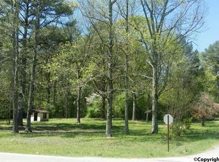 690 Tabor Rd, Gadsden, AL 35904