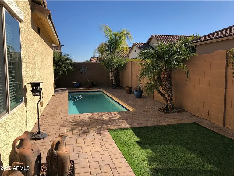 941 E Cherry Hills Dr — Photo 10