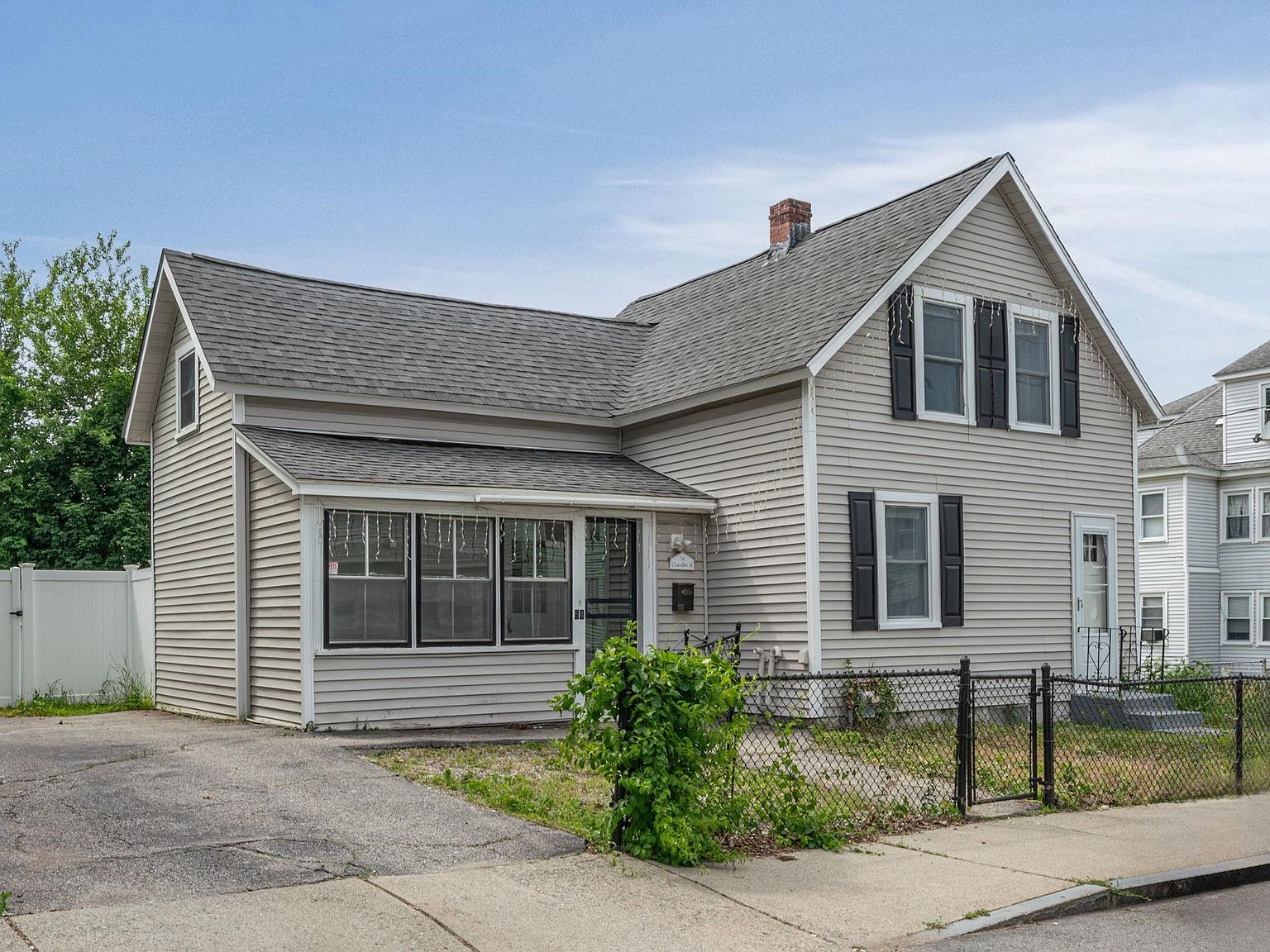 54 Chandler Street, Nashua, NH 03064 | Zillow