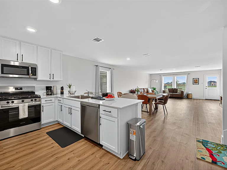 27615 Seascape Village Dr — Photo 11