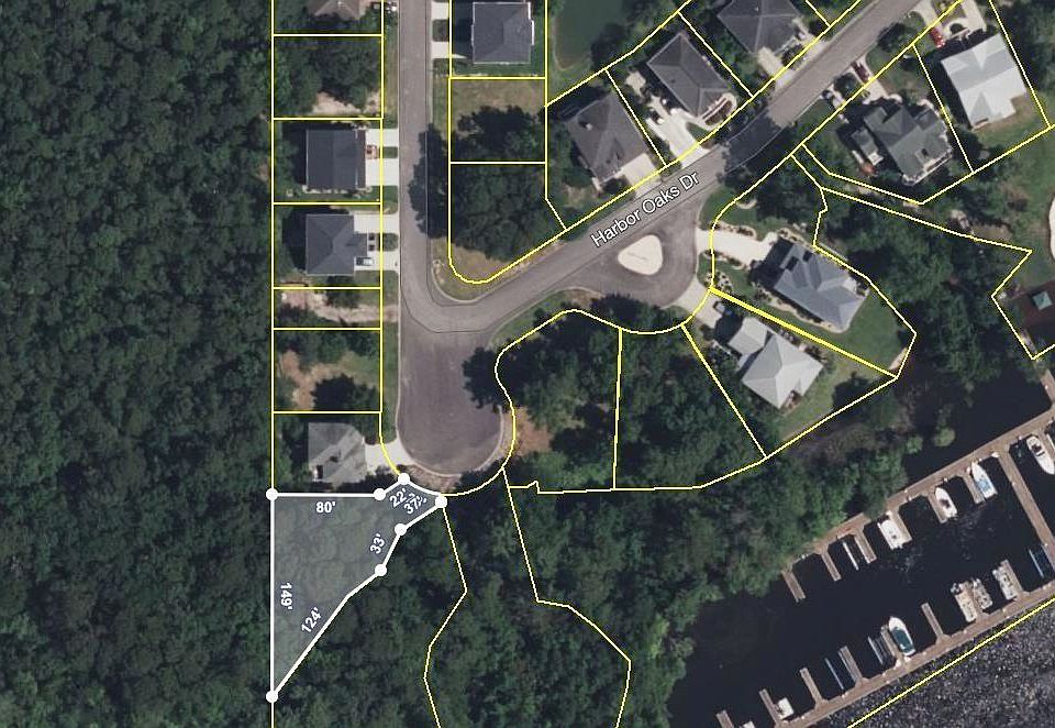 1st image of 160 Harbor Oaks Dr.