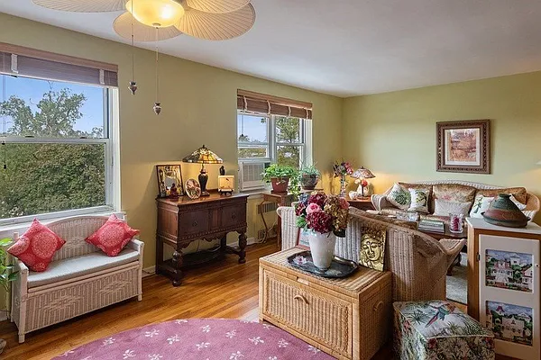 Sold by Shares of New York Marketing LLC | media 5