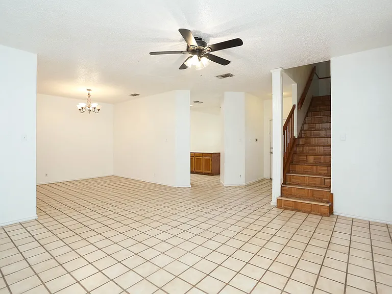 11009 Almond Park — Photo 9