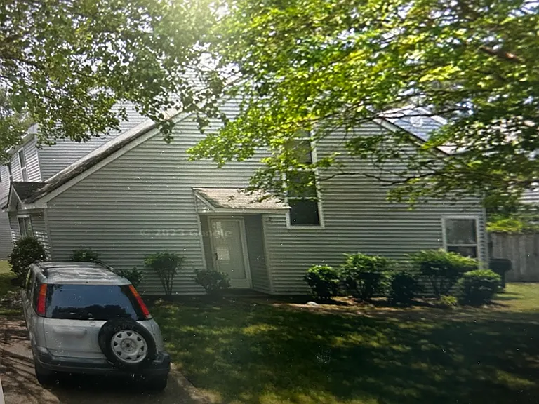 2 Madison Chase — Photo 2