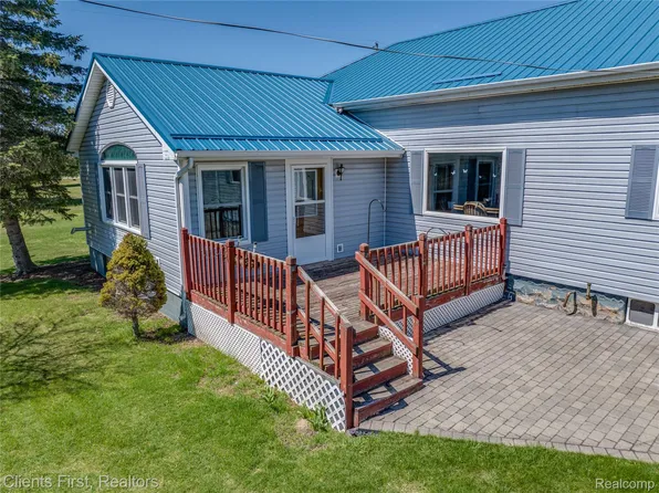 342 N Chambers Rd, Tawas City, MI 48763