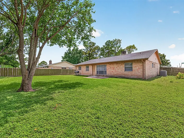 9903 Kent Towne Ln — Photo 36