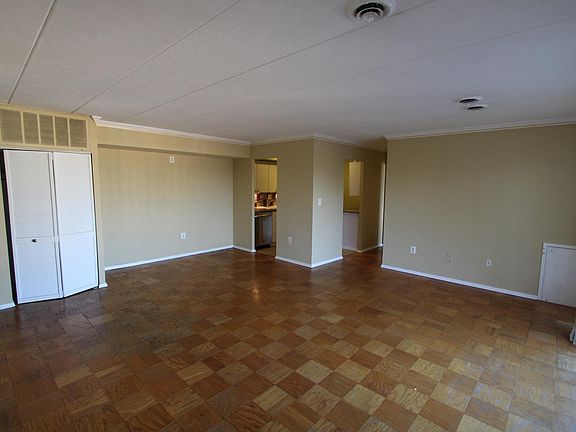 5th image of 2624 Wagon Dr #308