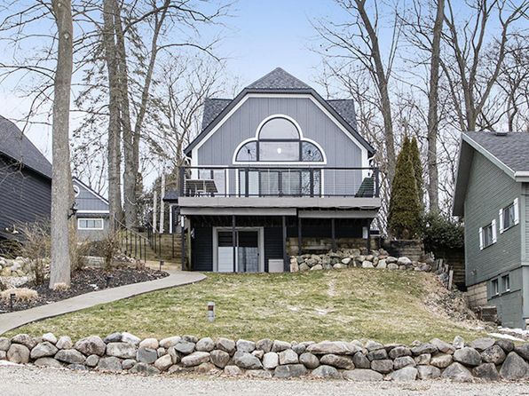 9357 Fraulin Dr, Richland, MI 49083