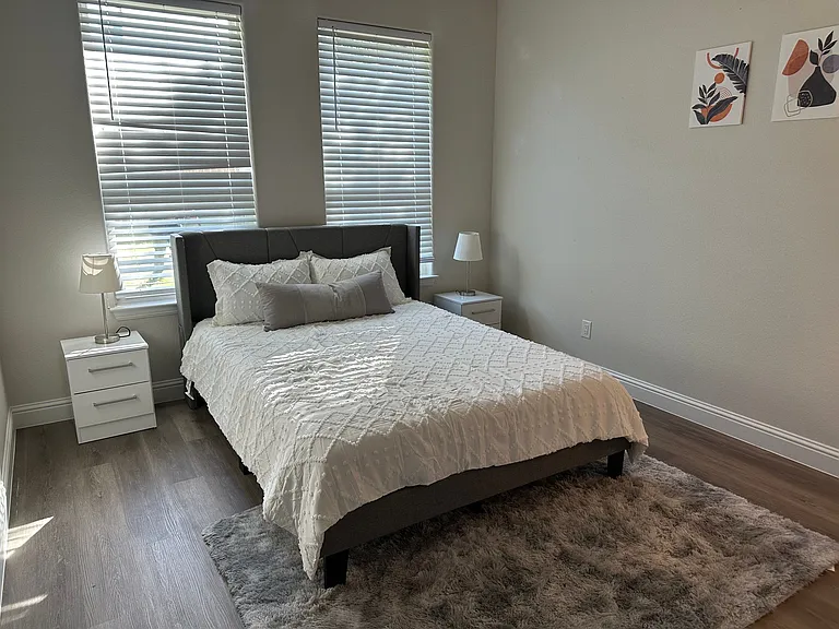 2414 Forest Hill Ln — Photo 18