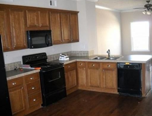 2nd image of 207 Orchard Loop