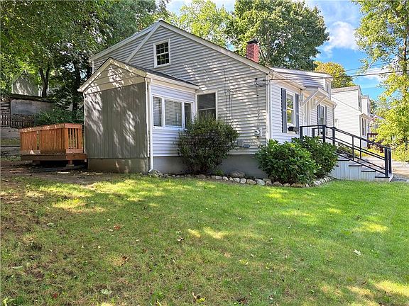 3rd image of 10 Harris Ave