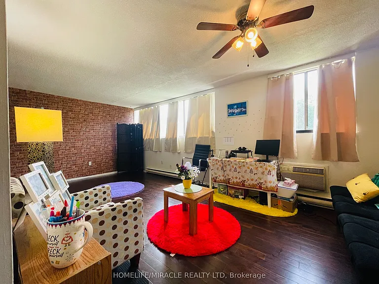 89 Westwood Rd #108 — Photo 2