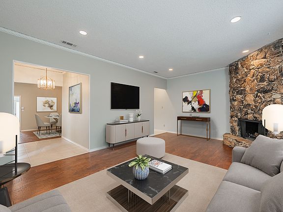 2nd image of 3020 Stonehenge Ln
