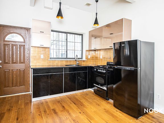 2nd image of 435 Menahan St #1F