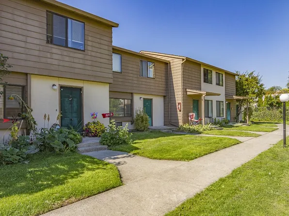 2812 W 7th St #2812, The Dalles, OR 97058