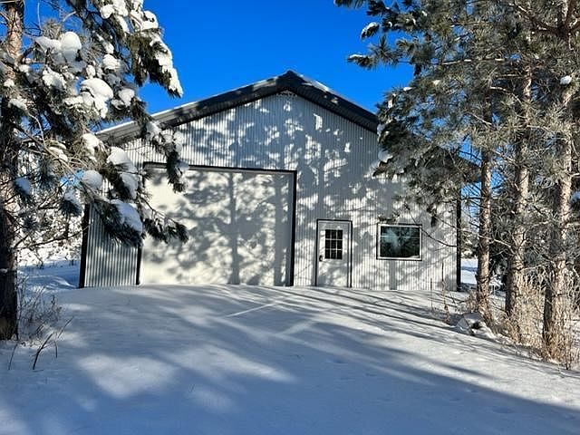 2nd image of 26791 Lidstrom Rd
