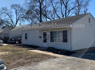 11038 Saint Raphael Ln, Saint Ann, MO 63074