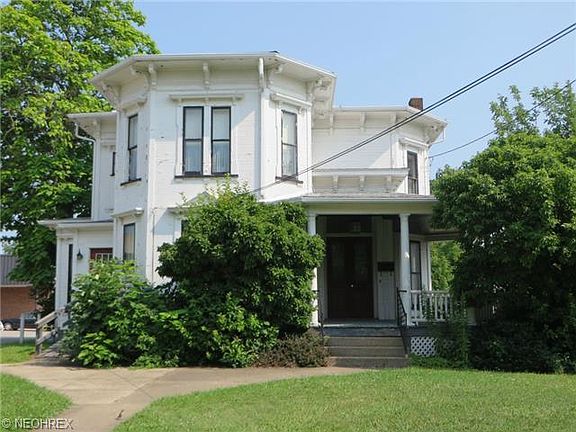 2nd image of 67 E Jefferson St