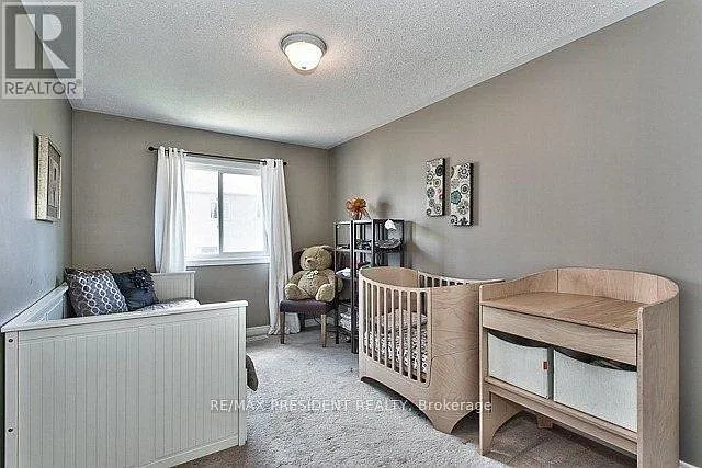 2361 Baronwood Dr — Photo 16