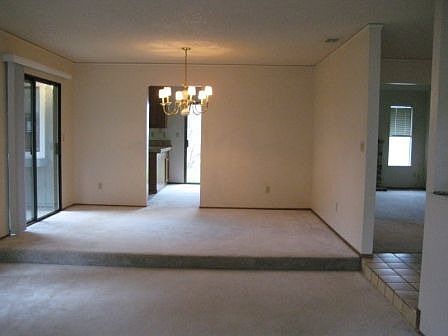 3rd image of 322 Willow Creek Dr