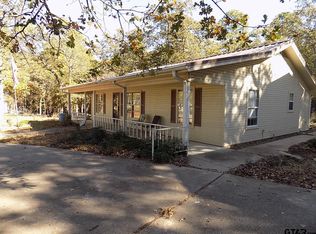 111 Laurel Ln, Holly Lake Ranch, TX 75765