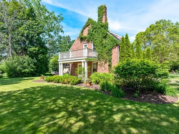 422 Green Tree Rd, Kohler, WI 53044