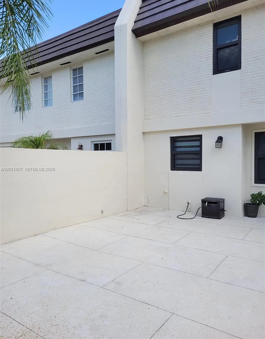 Miami Lakes Lake Hilda To — Photo 3