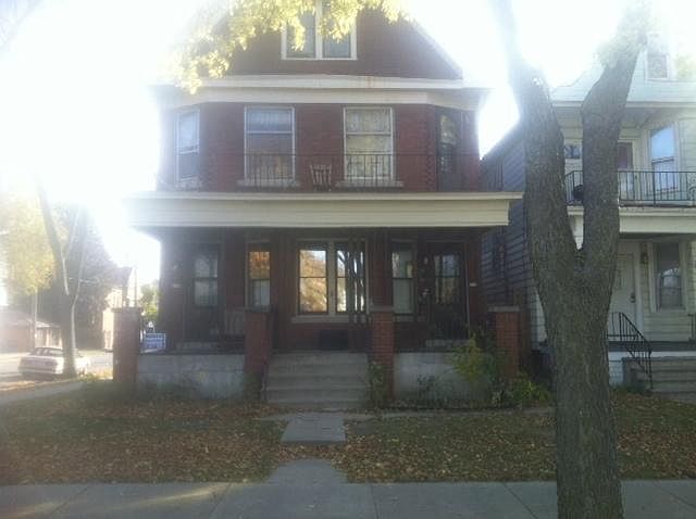1st image of 2200 S 7th St #2202