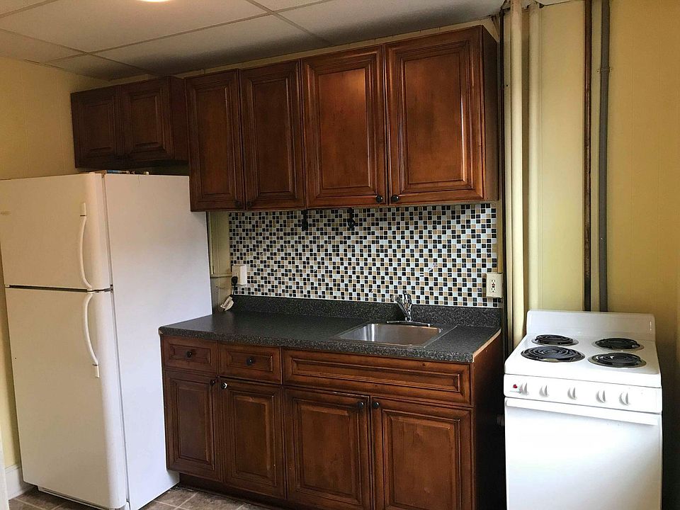1st image of 105 S Potomac St APT 2A