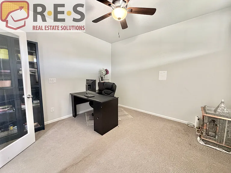 11417 Crater Lake St — Photo 3
