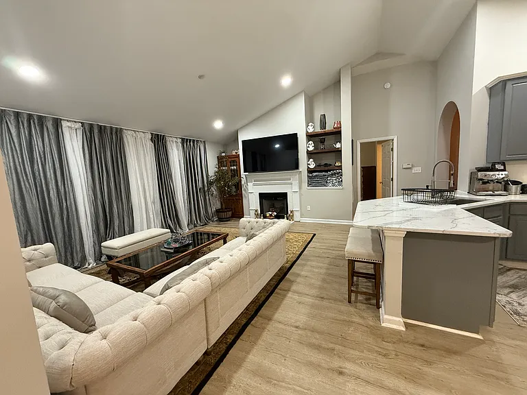 113 Bottlebrush Ct — Photo 5