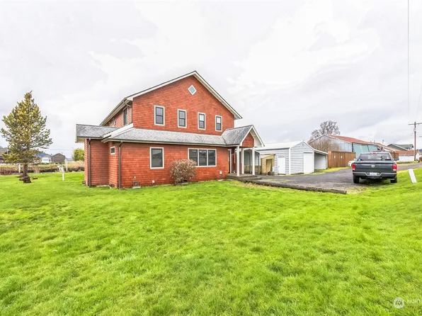 242 S Welcome Slough Rd, Cathlamet, WA 98612