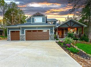 9 Old Kinderhook Dr, Camdenton, MO 65020
