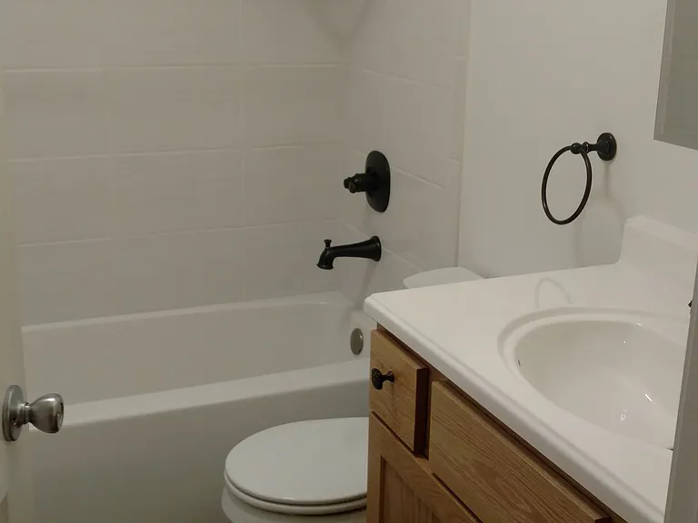 573 Silver Creek Rd — Photo 7